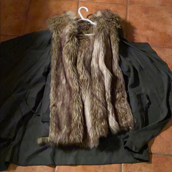 BB Dakota Faux Fur Jacket w/Removable Hooded Vest - Picture 3 of 8